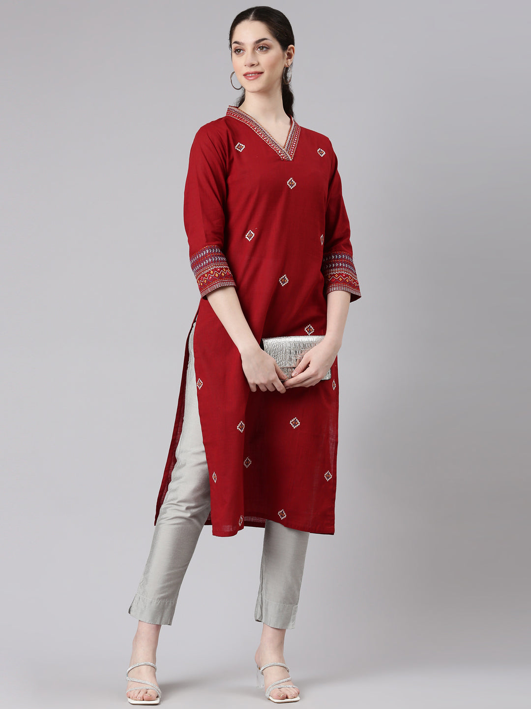 Neerus Maroon Straight Casual Solid Kurtas