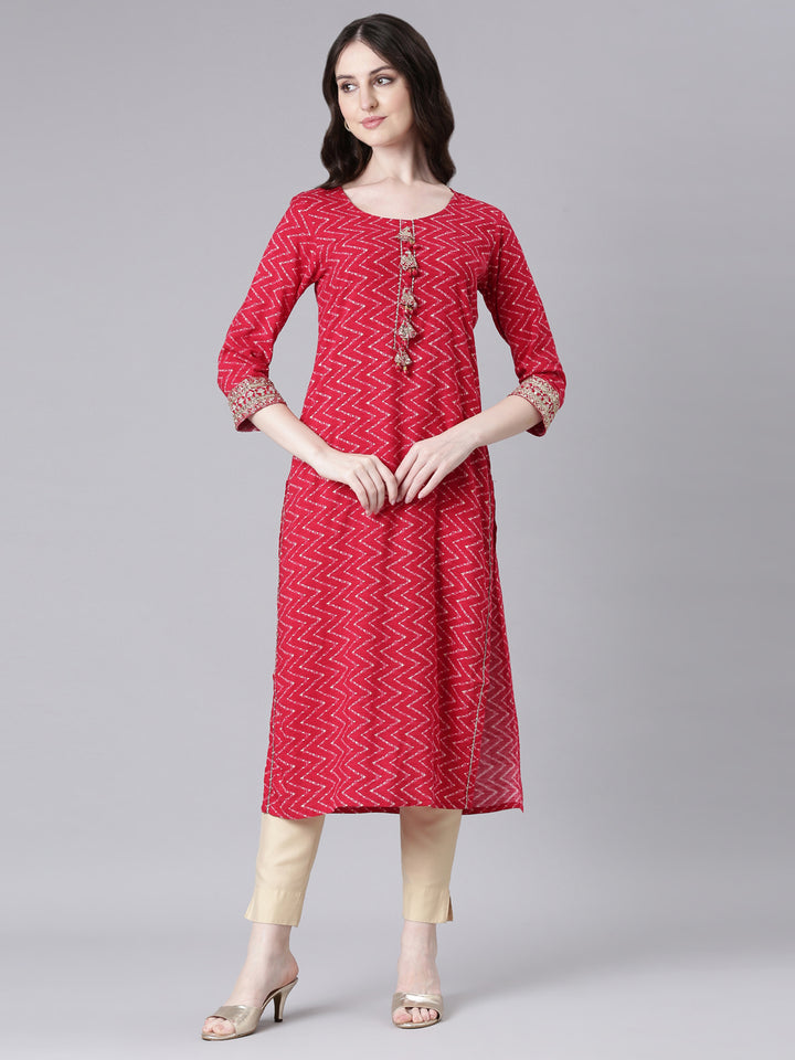 Neerus Magenta Casual Chevron Straight Kurtas