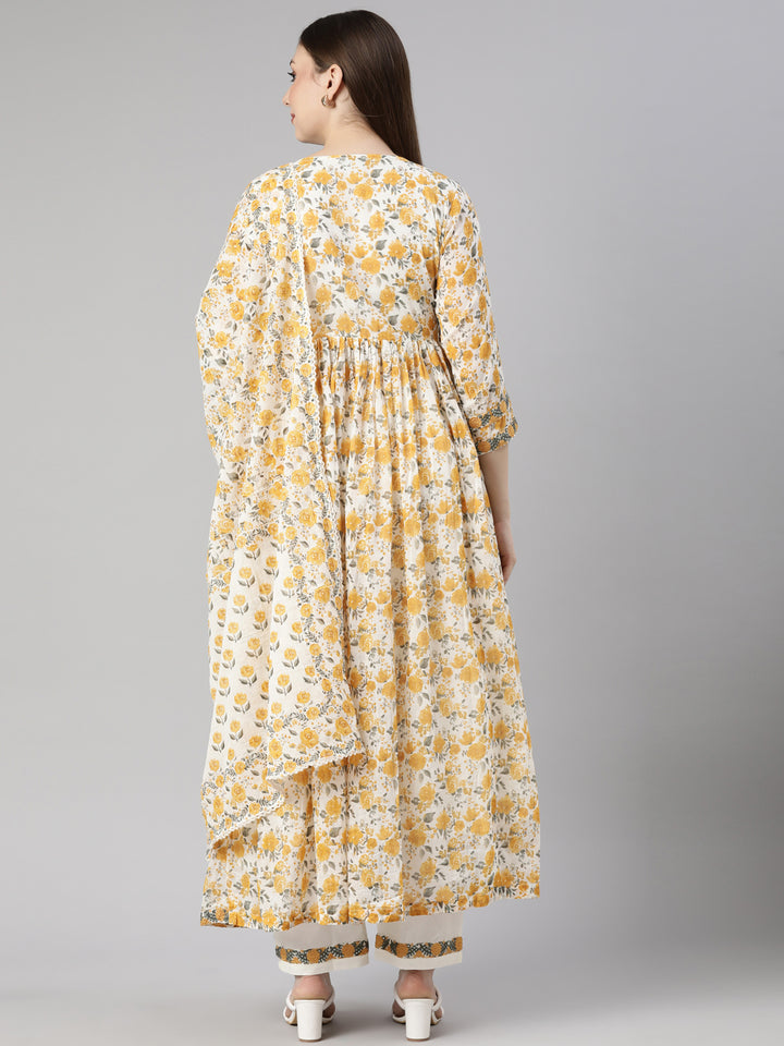 Neerus Yellow floral printed flared suit set - side view