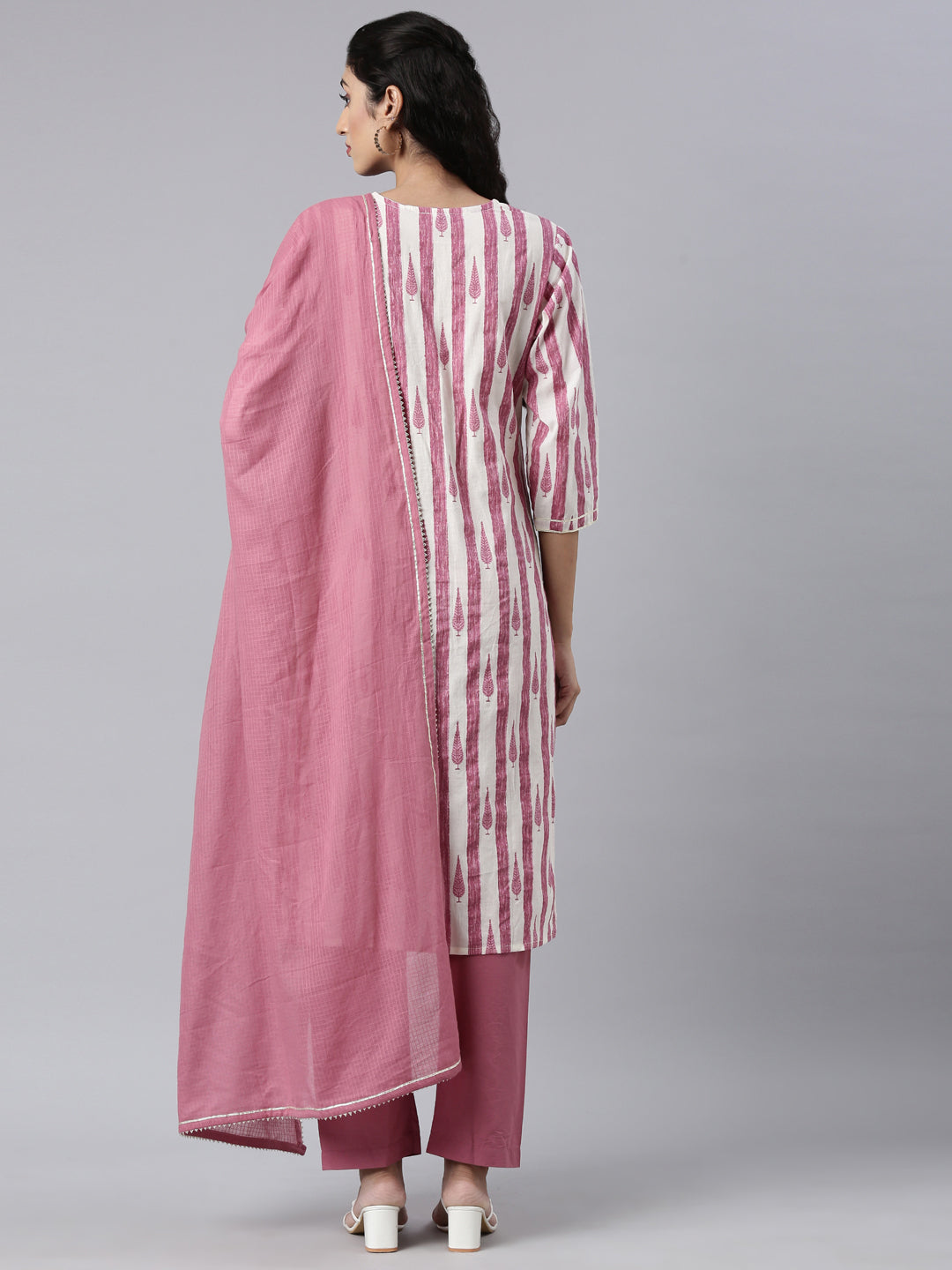Neerus Purple panelled straight suit set - side view
