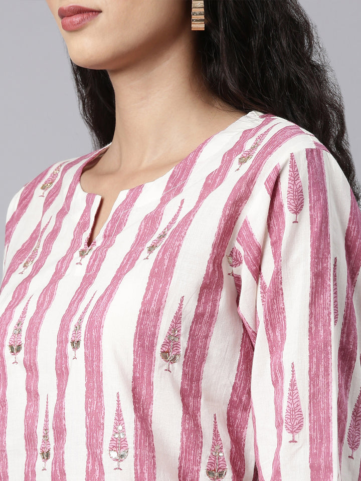 Neerus Purple panelled straight suit set - detail view 1