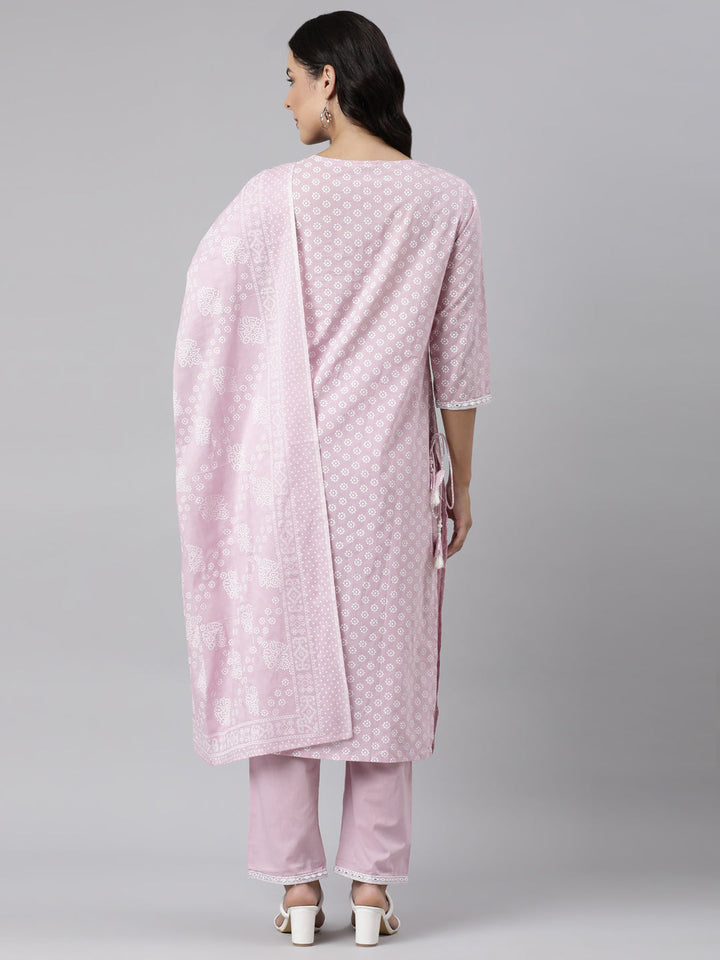 Neerus Pink straight suit set panelled yoke kurta with trouser and dupatta - detail view 1