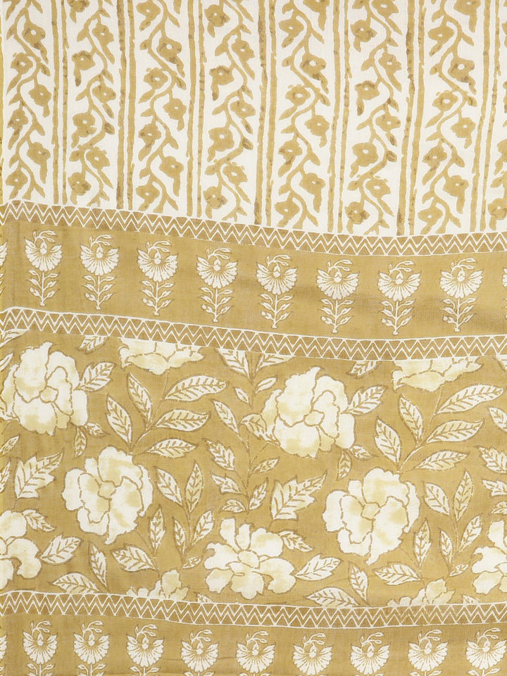 Neerus Mehadi Green Panelled Straight Floral Kurta And Trousers With Dupatta