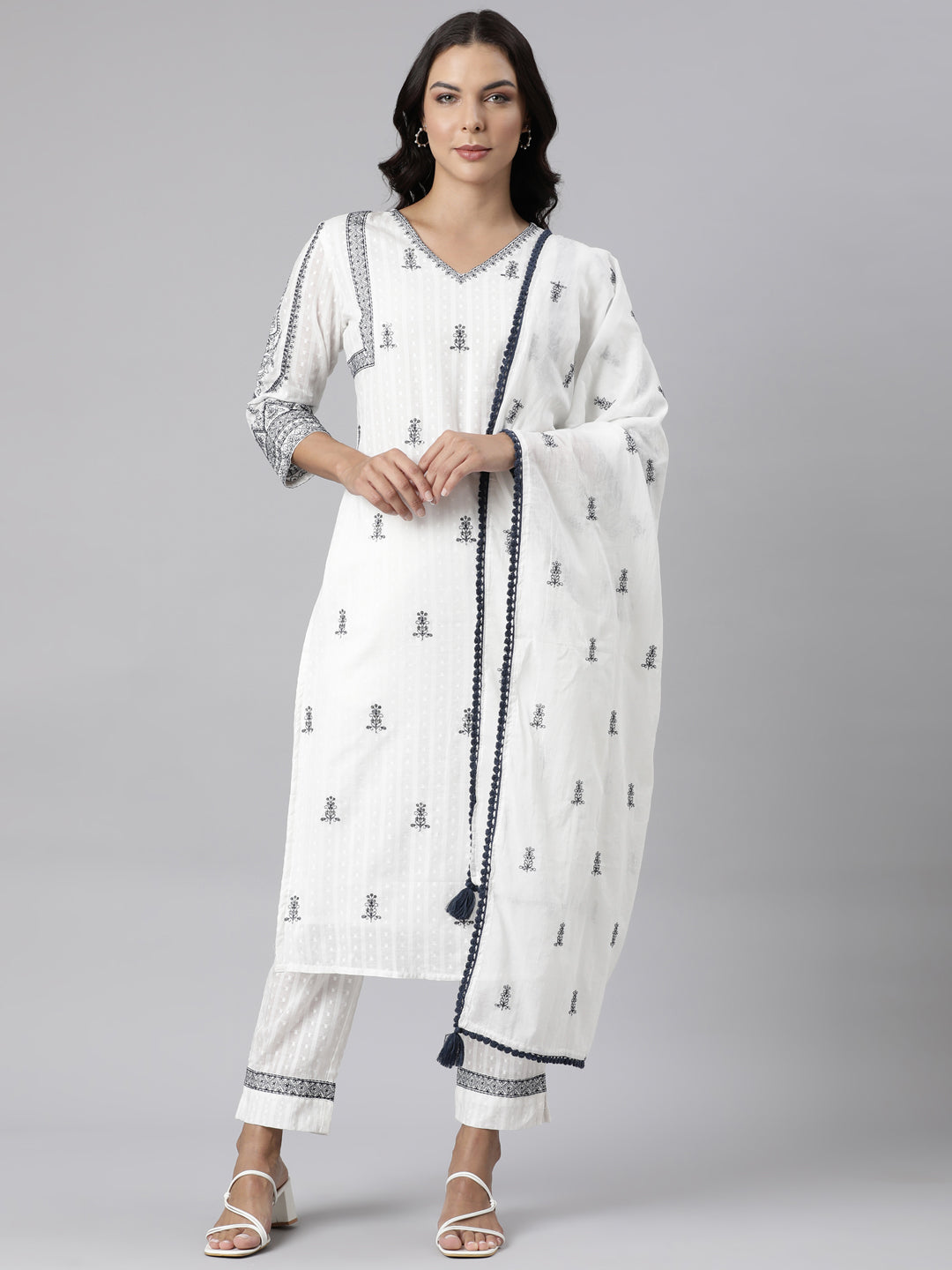 Neerus White cotton embroidered straight suit set - detail view 3