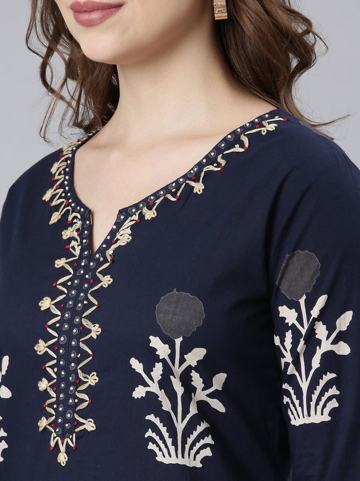 Neerus Blue printed floral straight suit set - back view