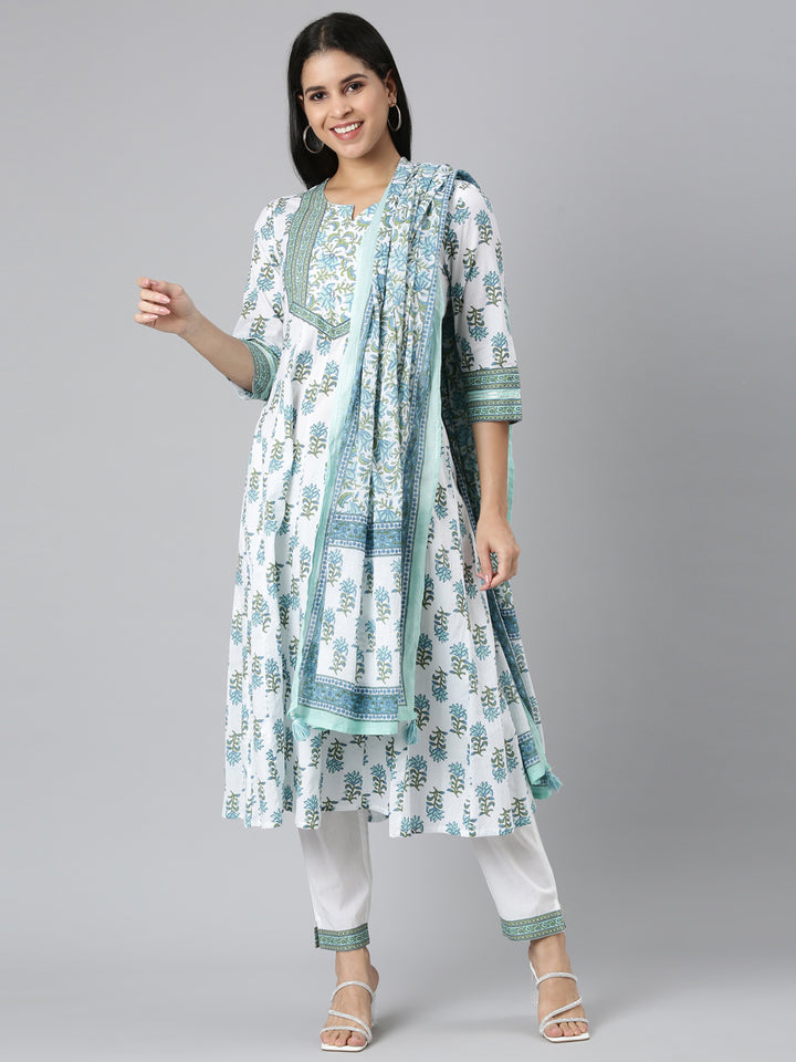 Neerus Green solid straight suit set kurta with trouser and dupatta - front view