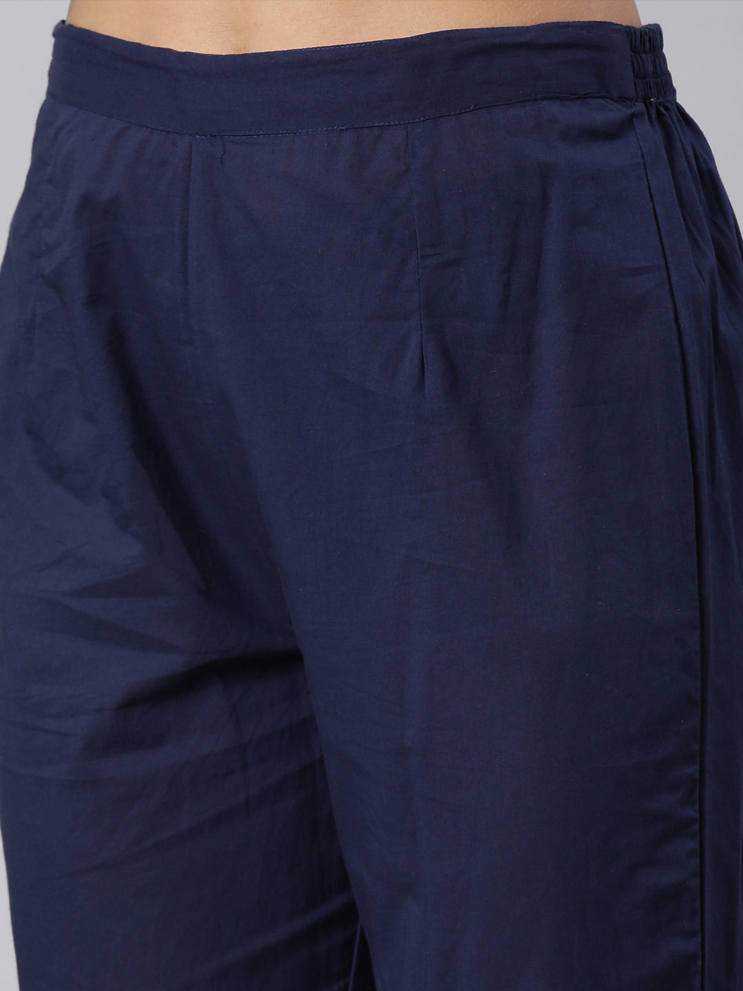 Neerus Blue printed panelled suit set - detail view 4