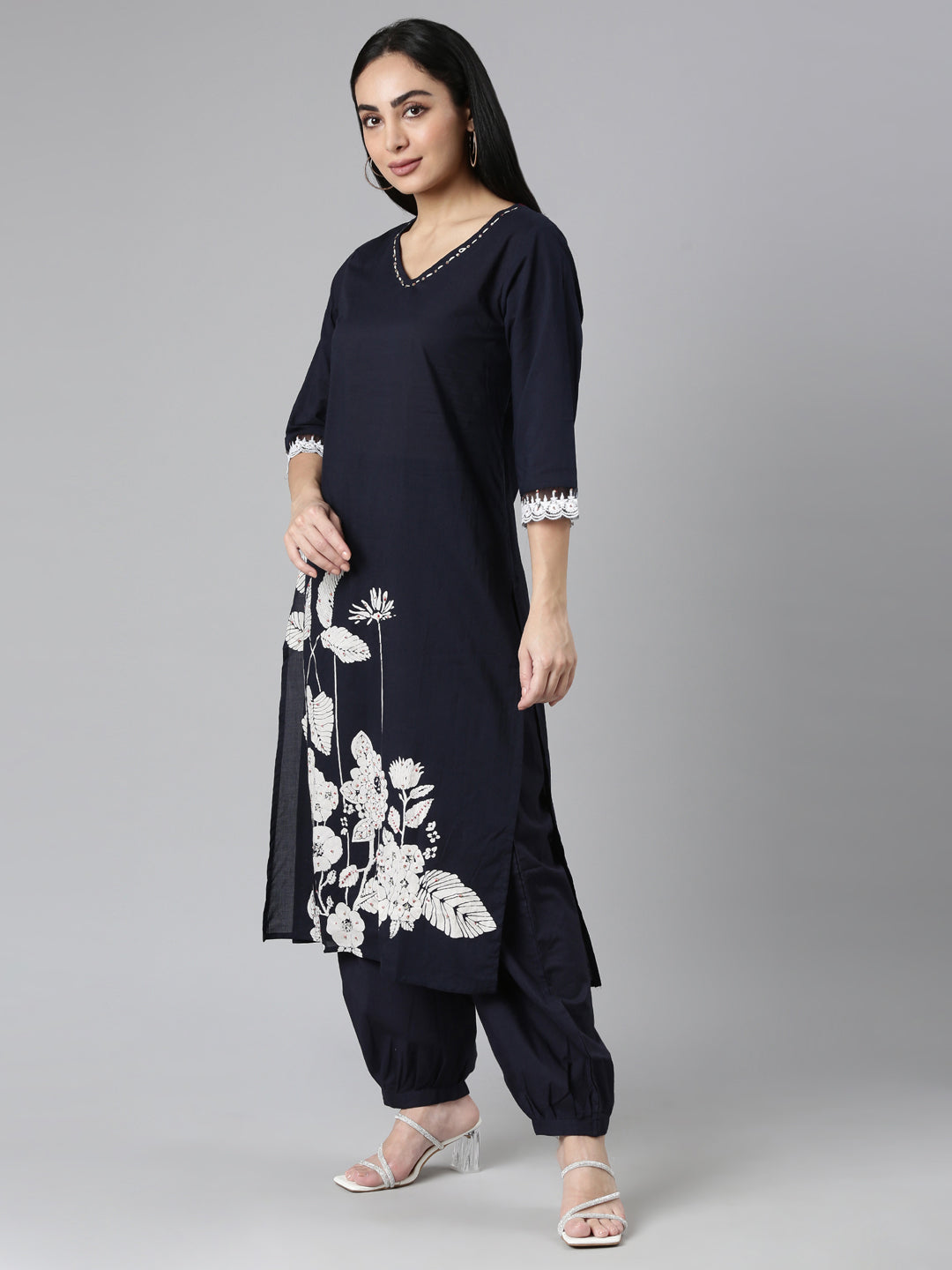 Neerus Blue solid straight suit set kurta trouser dupatta - back view