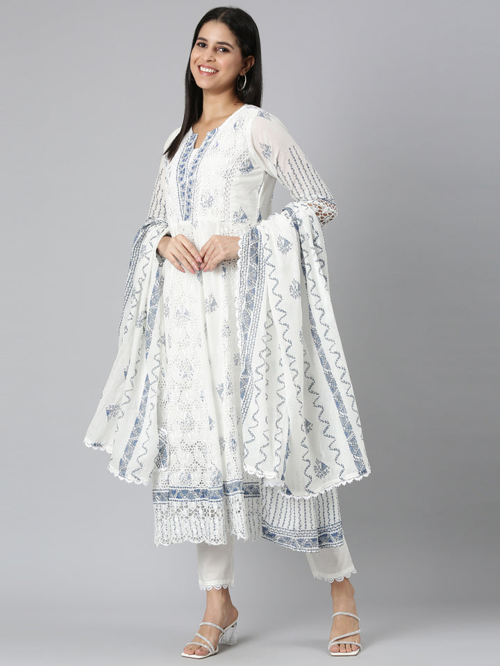 Neerus Blue printed panelled suit set - detail view 2