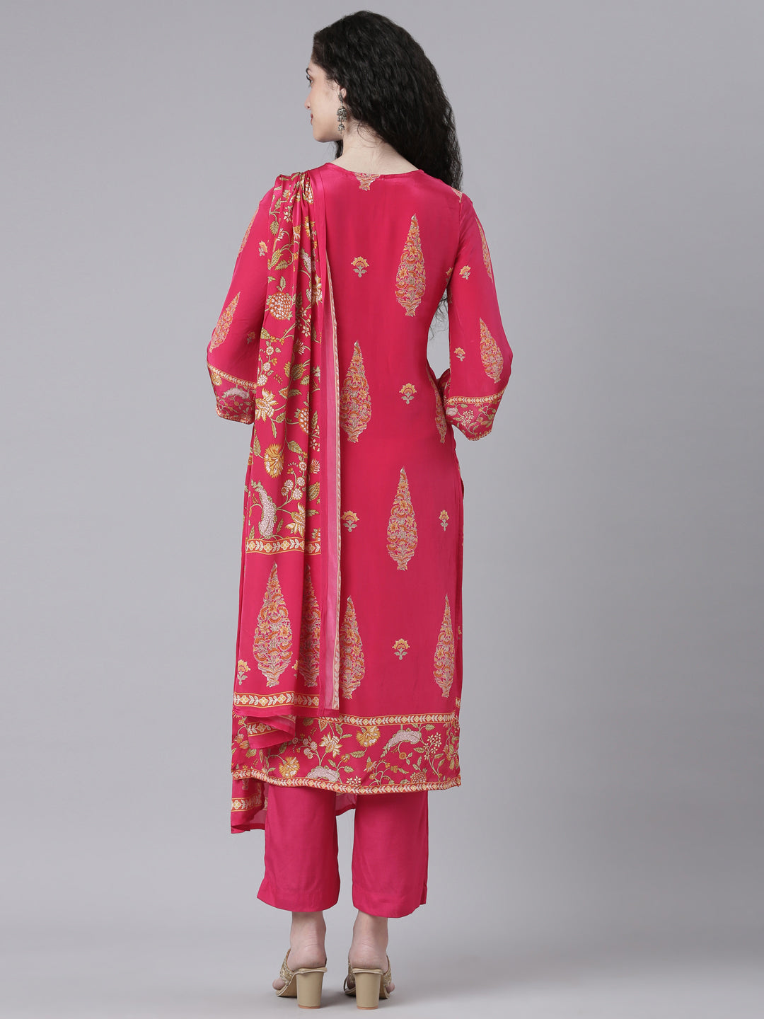 Neerus Magenta Printed Straight Kurta and Trousers With Dupatta