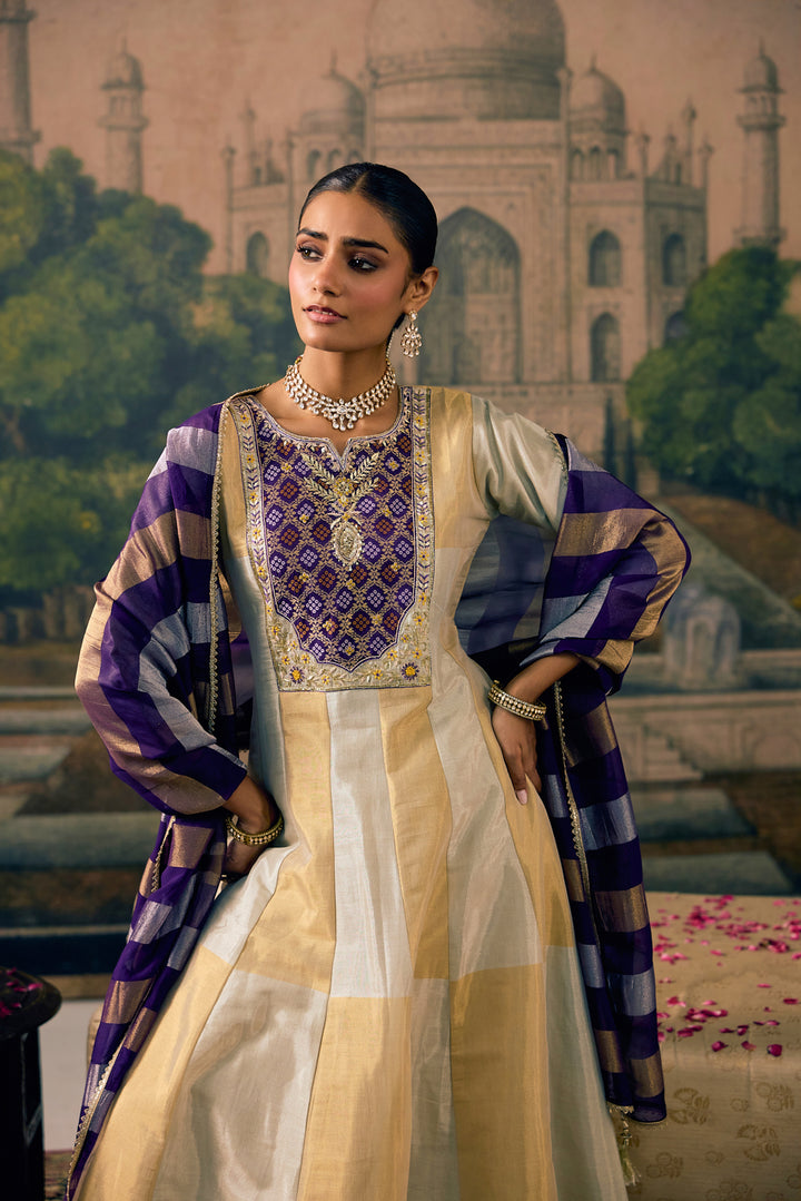 Purple Tissue Solid With Patola Printed Three Piece Set