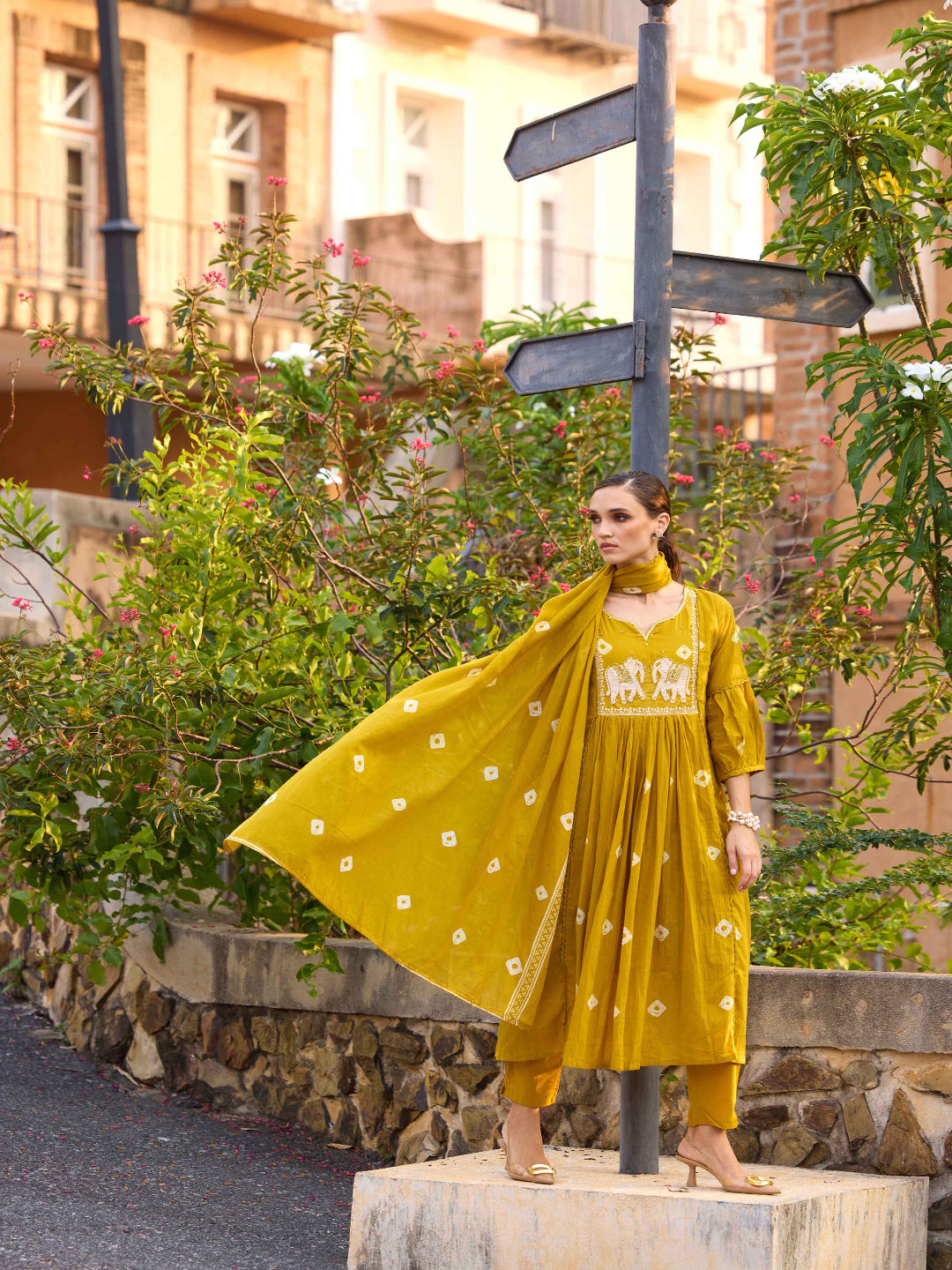 Neerus M Green Solid Anarkali Kurta and Trousers With Dupatta