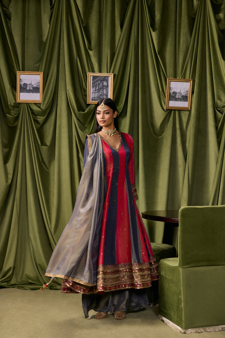 Rani Pink Tissue Solid With Zari Embroidered Three Piece Set