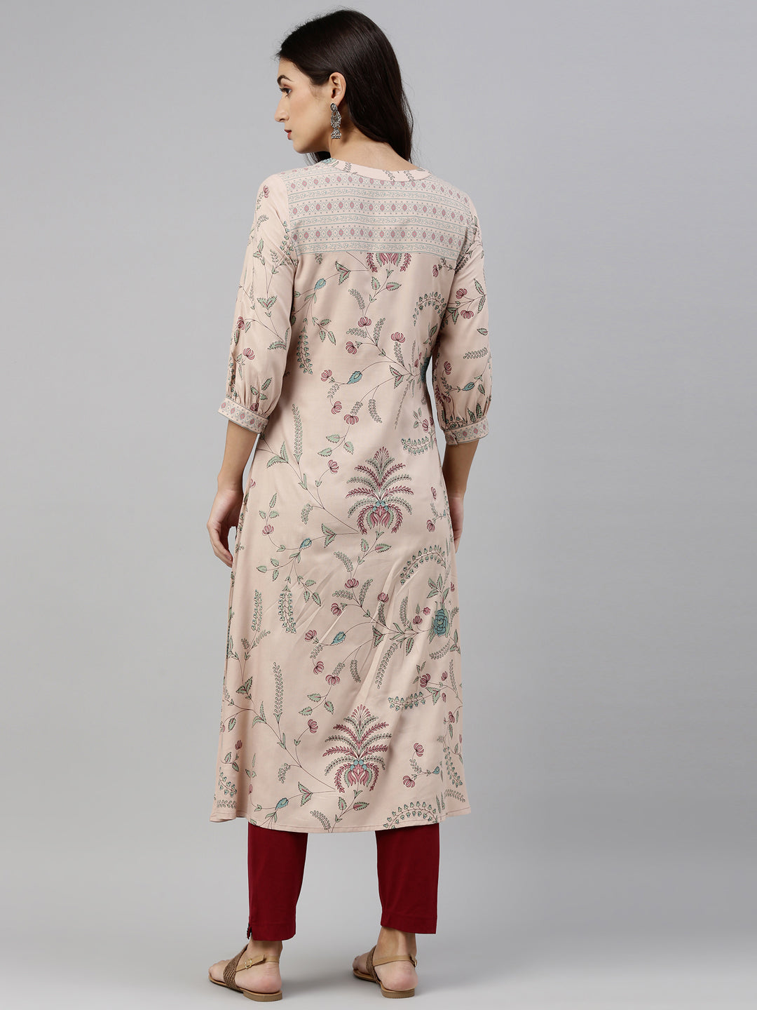 Neerus Women Peach-Coloured Floral Printed Floral Kurta