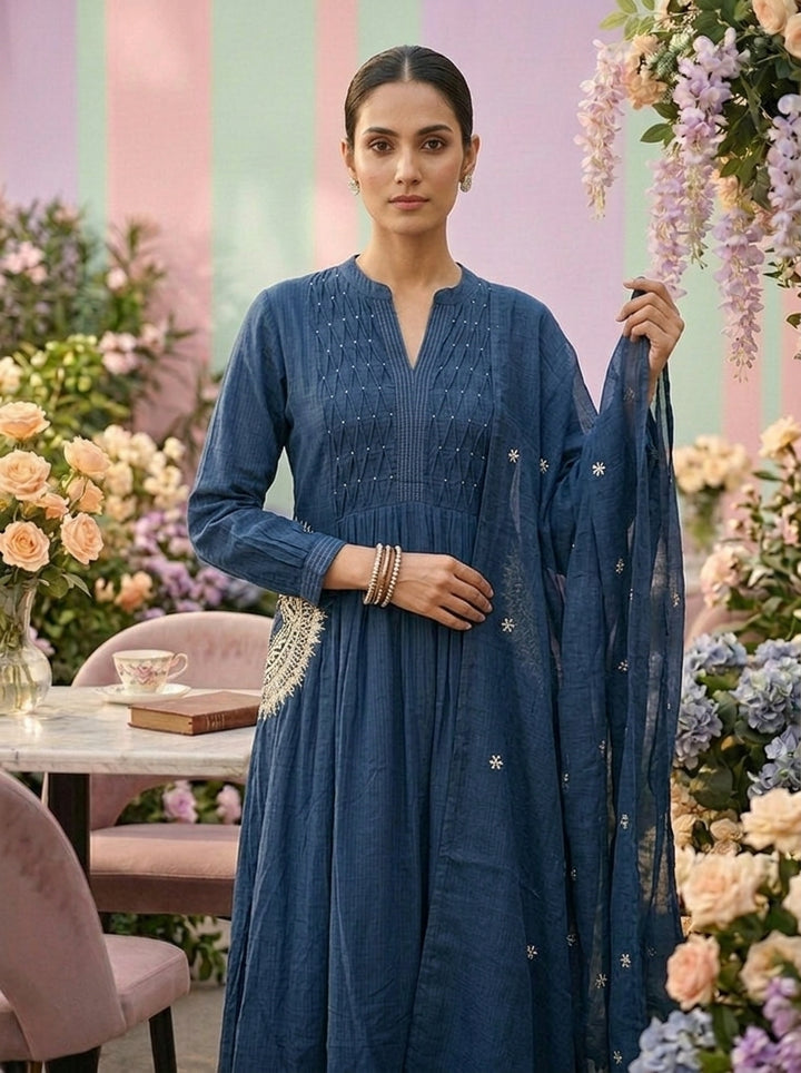 Neerus Blue cotton straight suit set - detail view 1