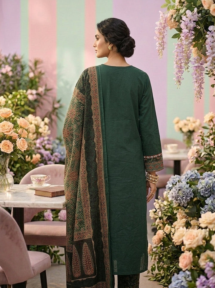 Neerus Green cotton printed suit set - back view