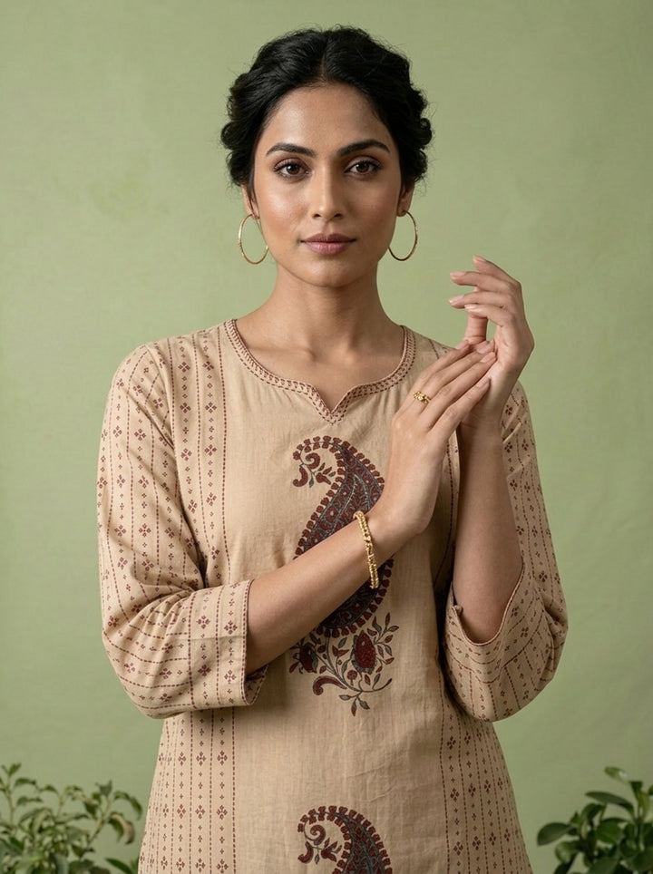 Maroon Cotton Paisley Printed Three Piece Set