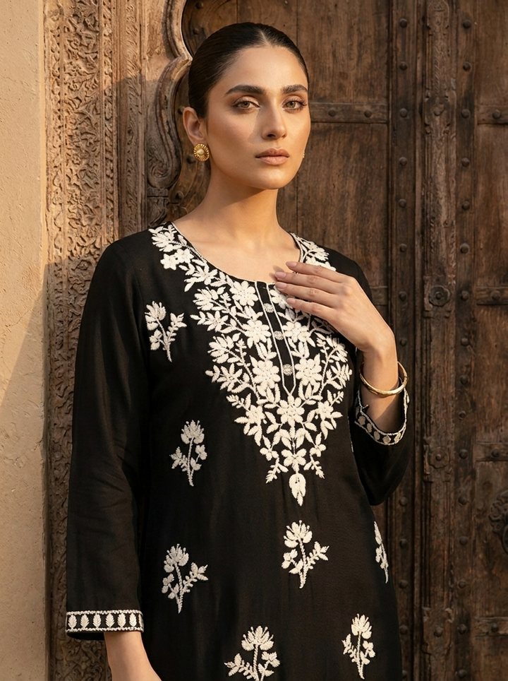 Black Rayon Heavy Floral Thread Embroidery Kurta