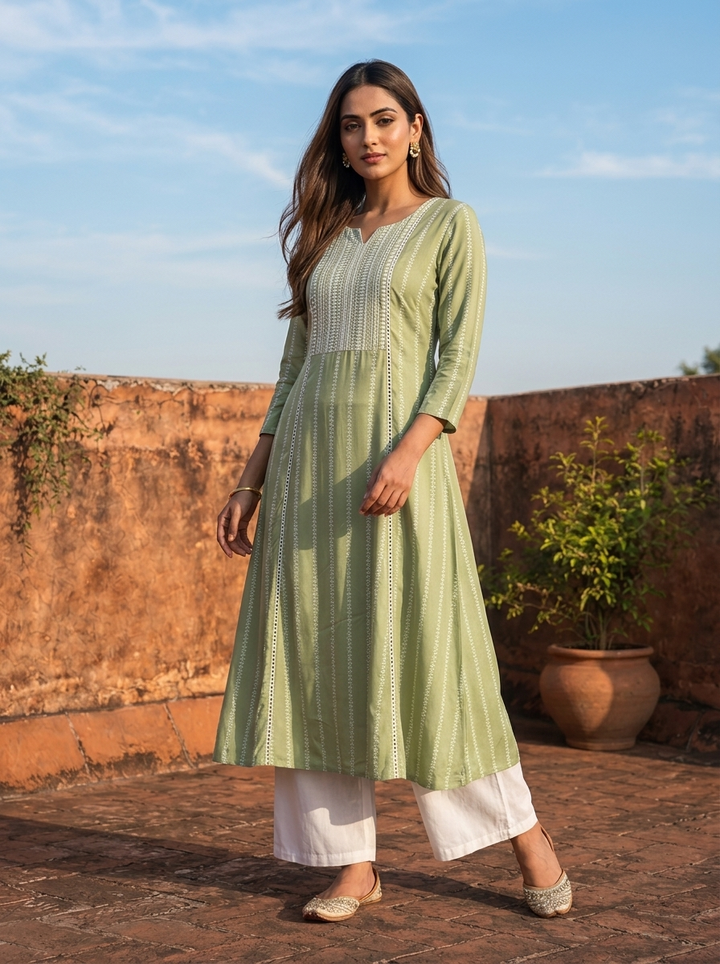 Pista Rayon Vertical Geometric Printed Kurta