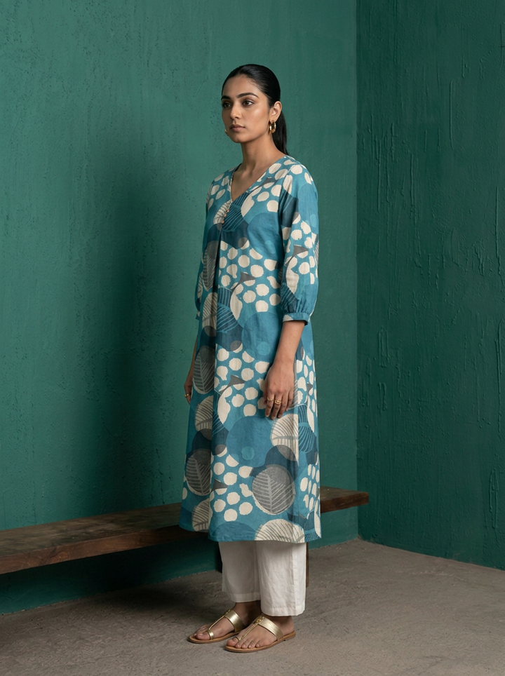 Blue Cotton Abstract Leaf Printed Kurta