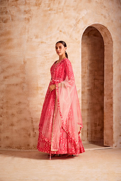 NEERU'S WOMEN PINK COLOR GEORGETTE FARBIC GOWN