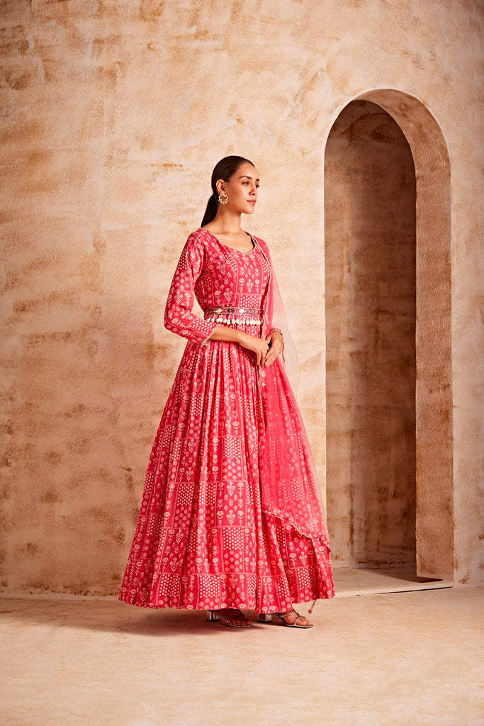 Neerus Women Pink Color Georgette Farbic Gown