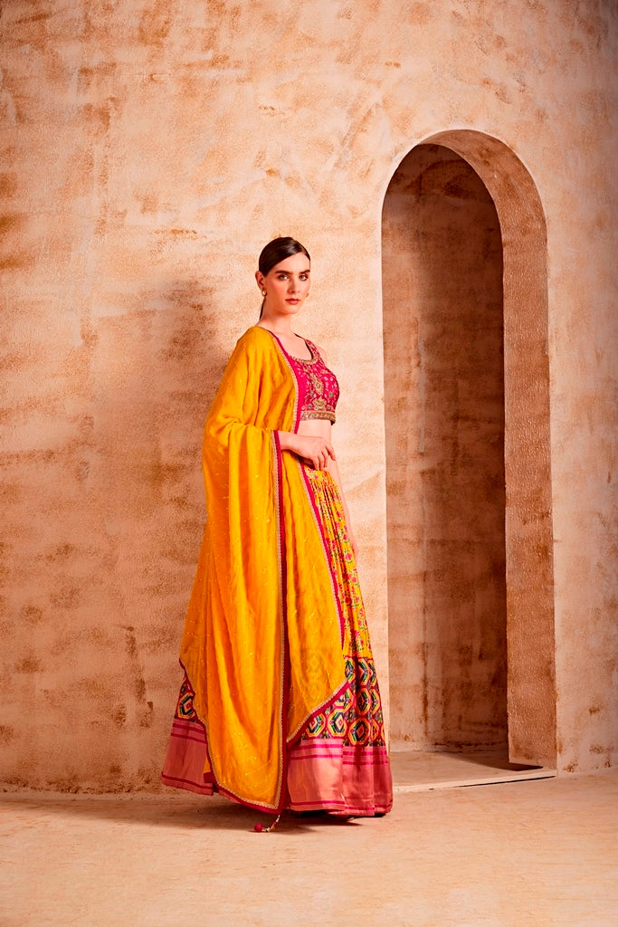 Neerus Women Magenta Color Silk Fabric Ghagra Set