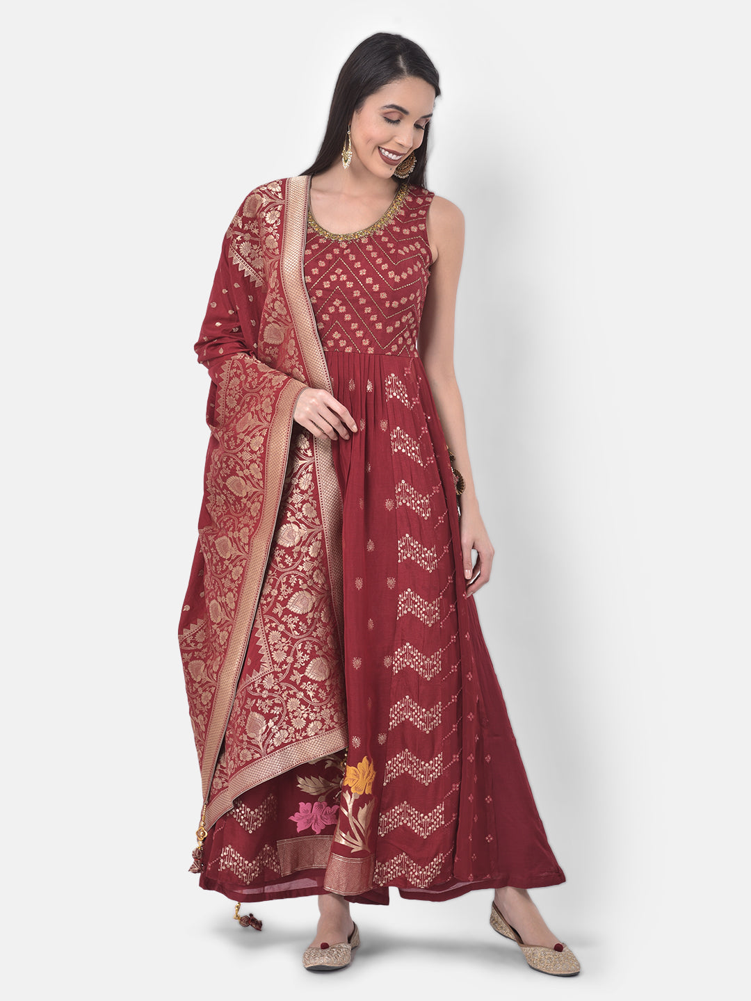 Neerus Maroon Banarasi woven kurta set - detail view 7