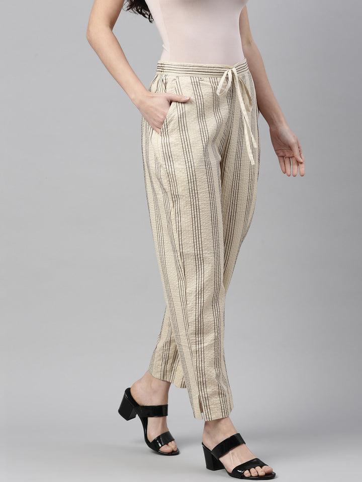 Neerus Beige Color Pants