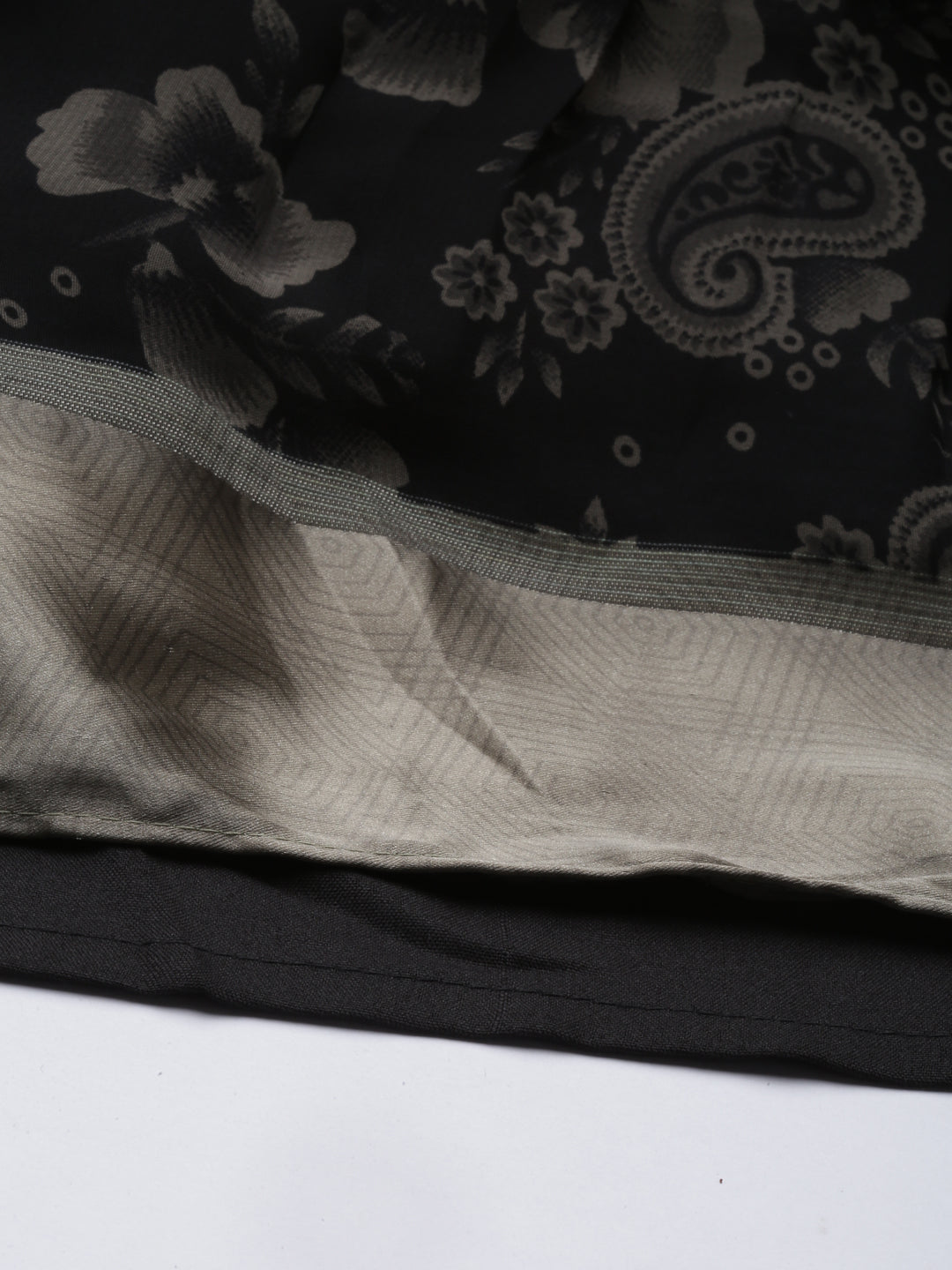 Neeru'S Black Color Georgette Fabric Gown