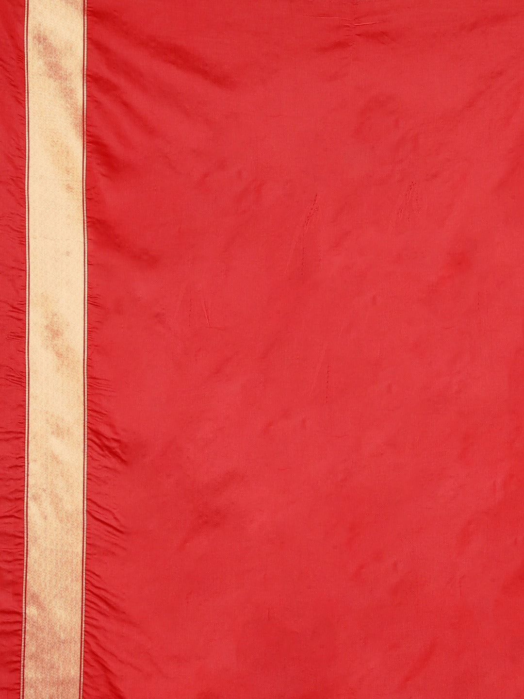 Neeru's Red Textured Saree With Blouse