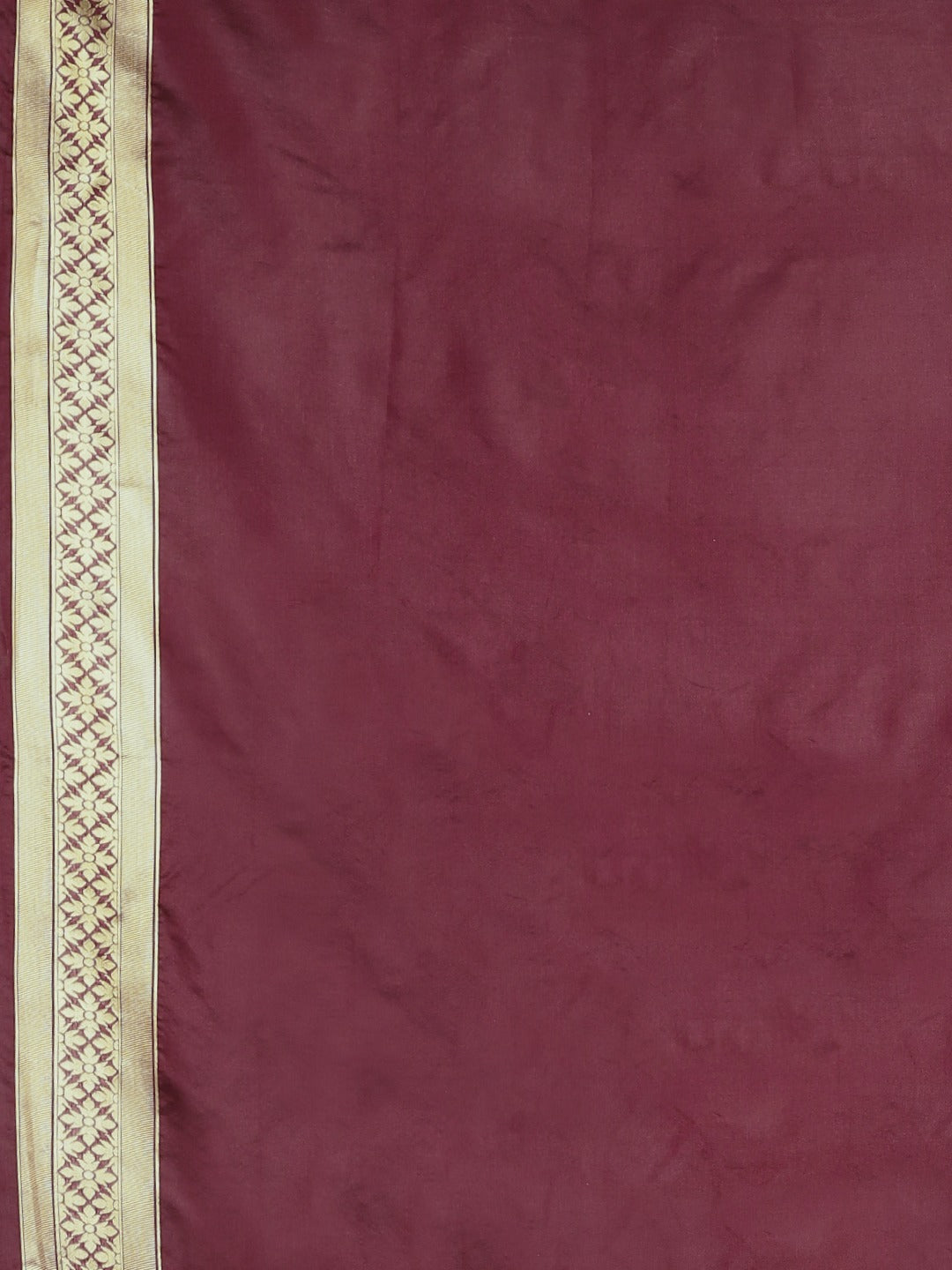 Neeru's Magenta Textured Saree With Blouse