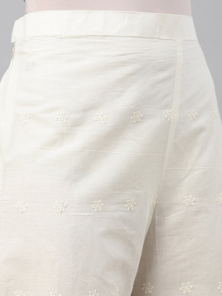Neerus Cream solid flared palazzo - detail view 5