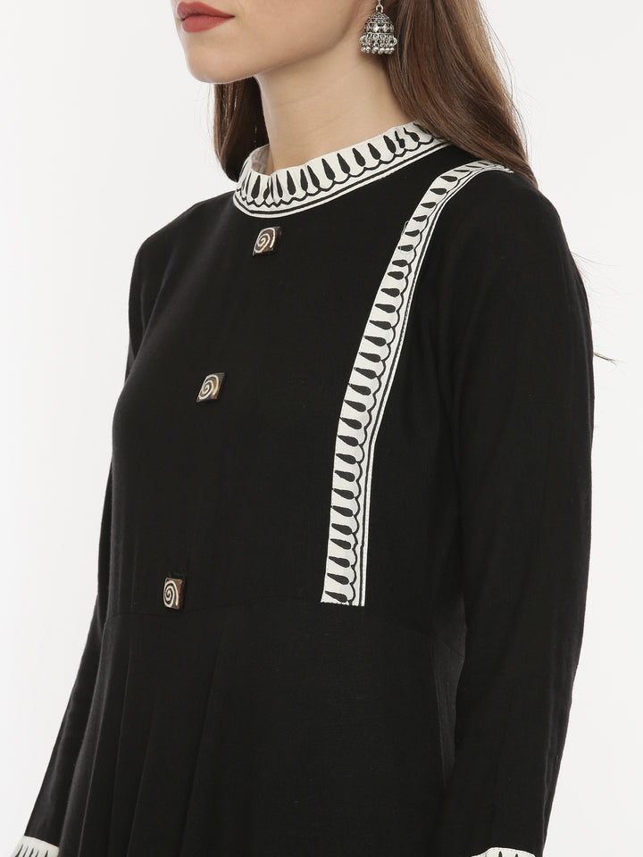 Neerus Black rayon printed anarkali kurta - back view