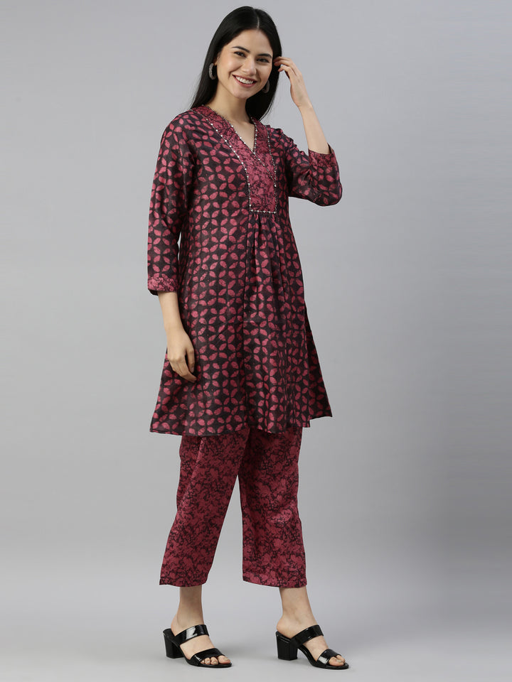 Neerus Magenta Color Model Fabric Suit Set