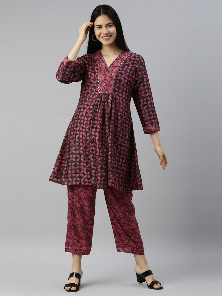 Neerus Magenta Color Model Fabric Suit Set