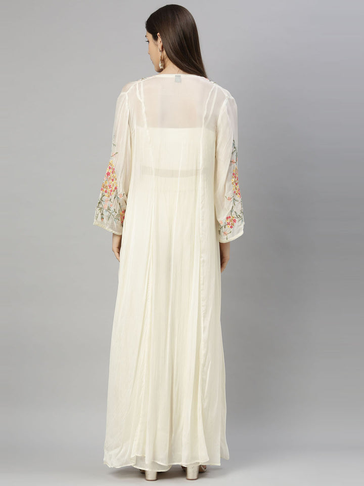 Neerus Beige crepe solid co-ord set - detail view 5