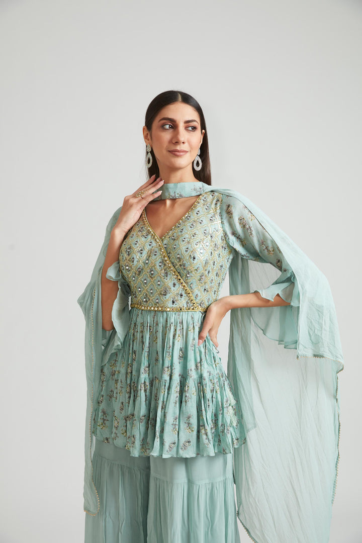 Neerus Green Georgette Kurta Set by Neerus - detail view 5