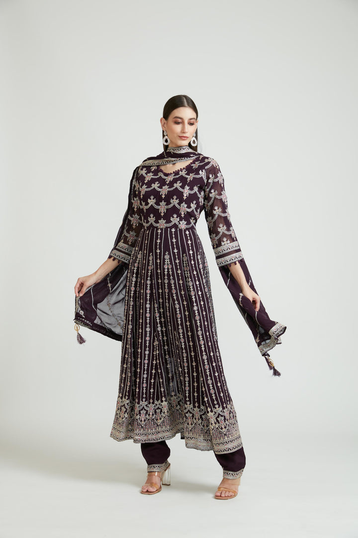 Neerus Maroon georgette ethnic kurta set - back view