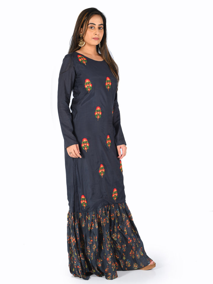 Neerus Navy Embroidered Straight Kurta