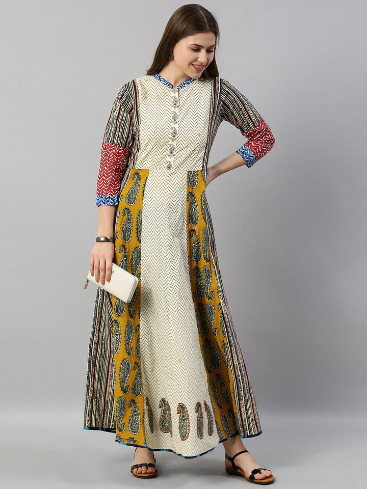 Neerus Beige cotton printed A-line kurta - detail view 2