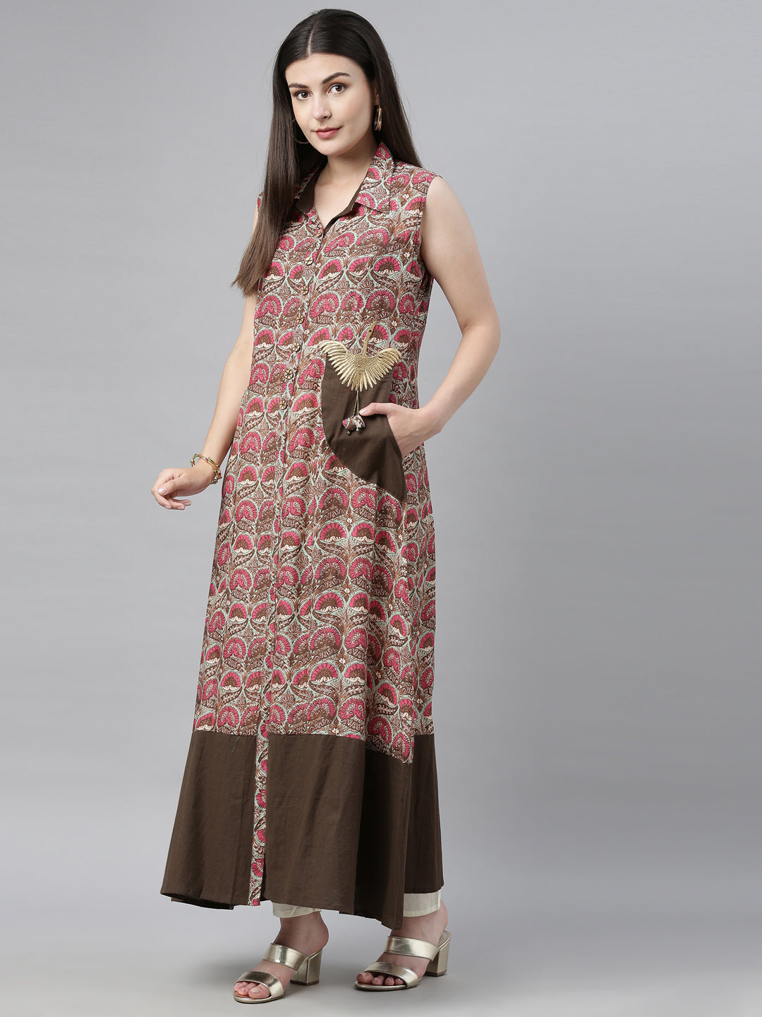 Neerus Brown printed A-line kurta - detail view 4