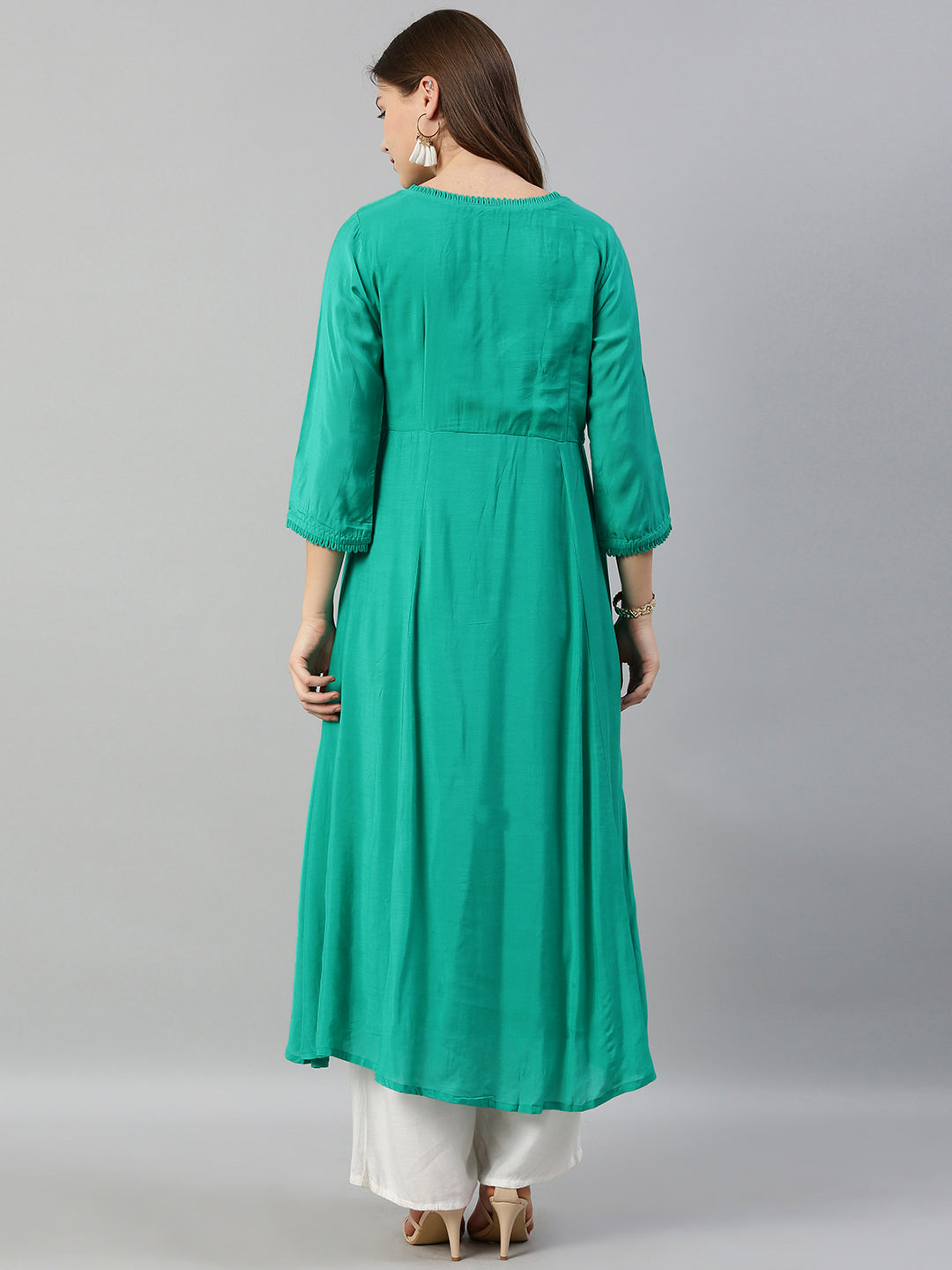 Neerus Green Embellished A Line Kurta