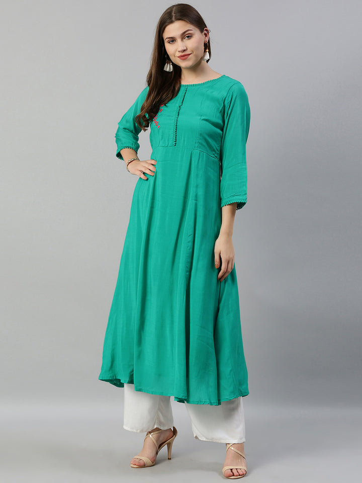 Neerus Green Embellished A Line Kurta