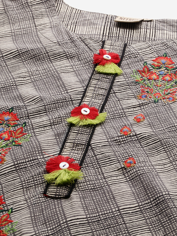 Neerus Black & Grey Embroidered High Low Kurta