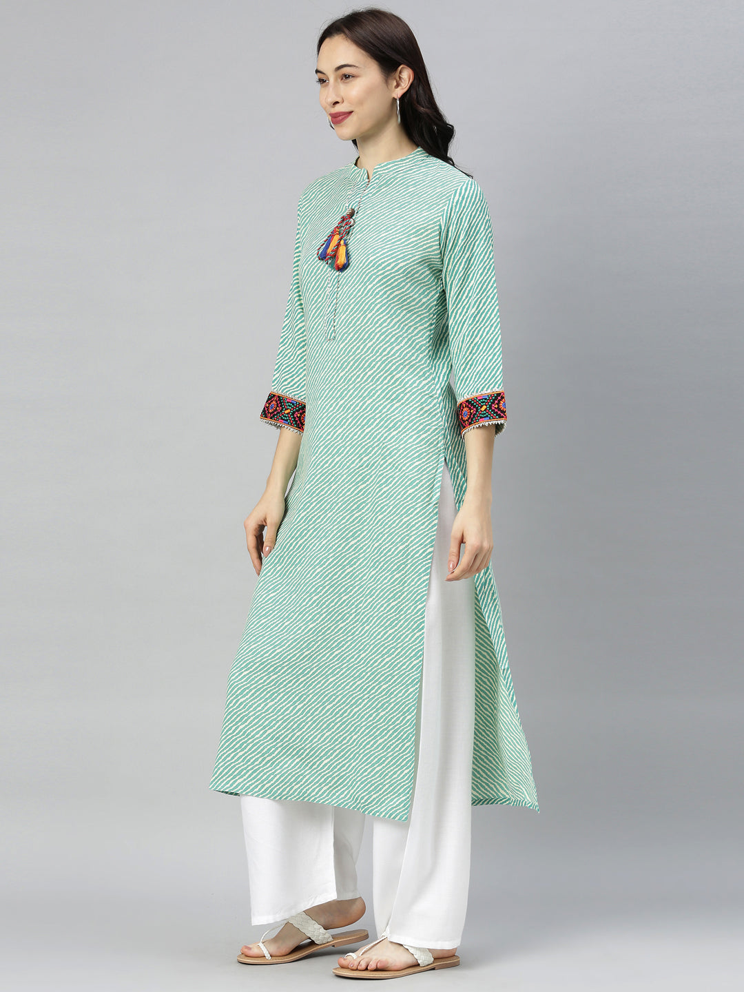 Neerus Green Striped Straight Kurta