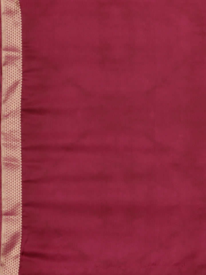 Neerus Pink Printed Saree With Blouse