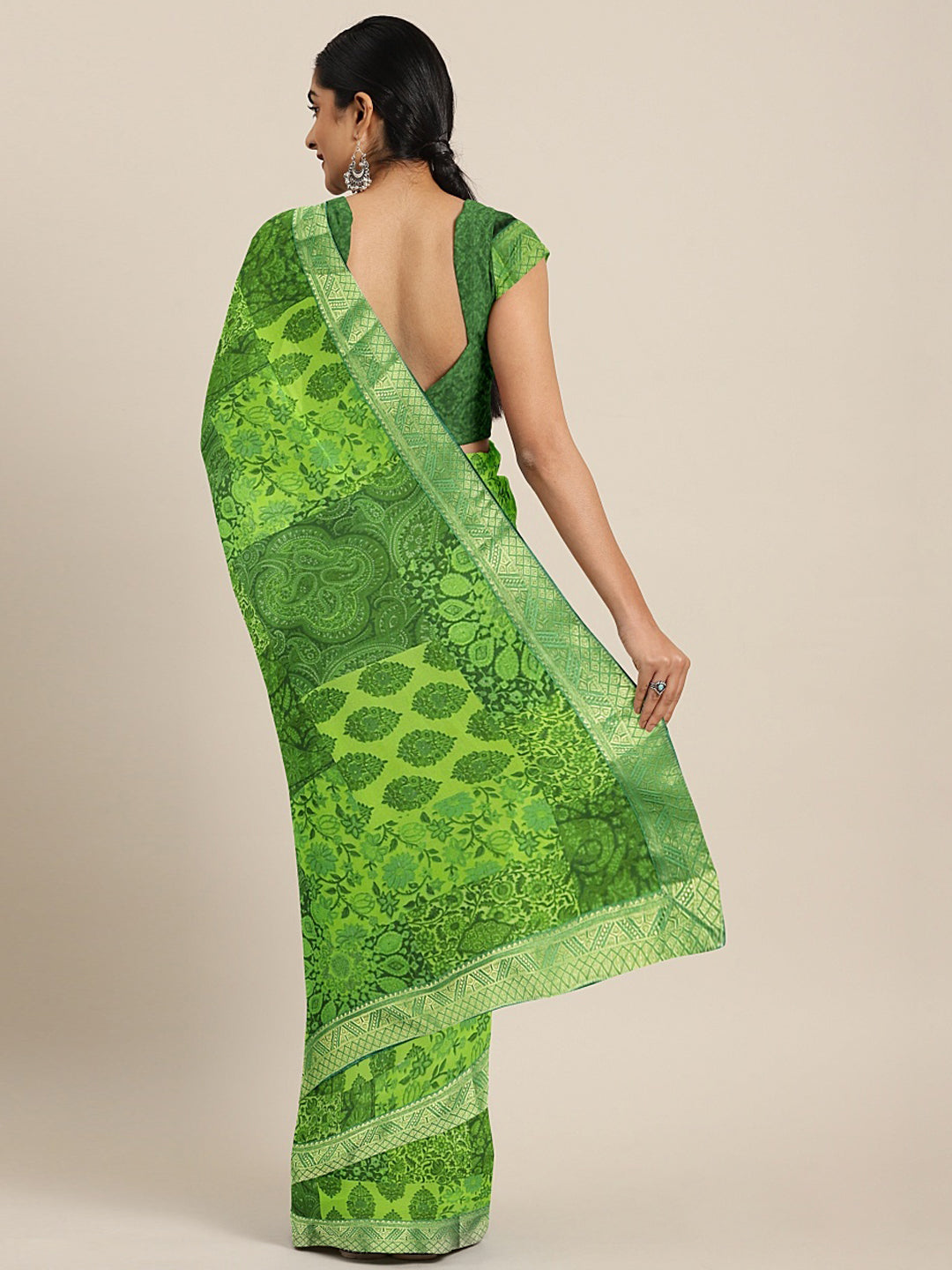 Neerus Green Printed Saree With Blouse