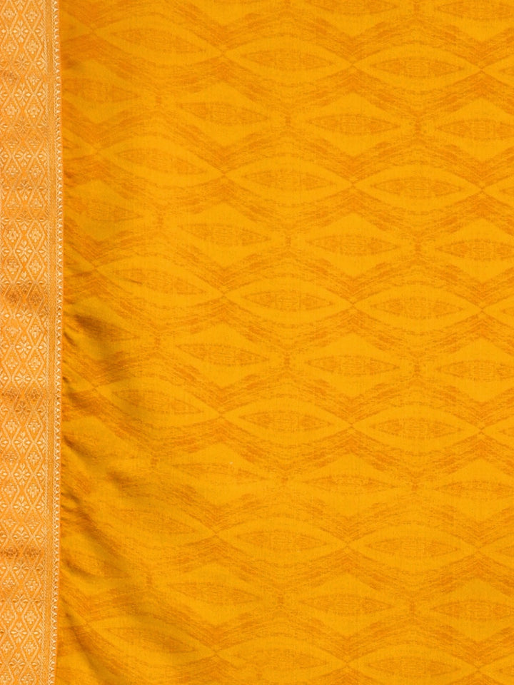 Neerus Yellow Printed Saree With Blouse