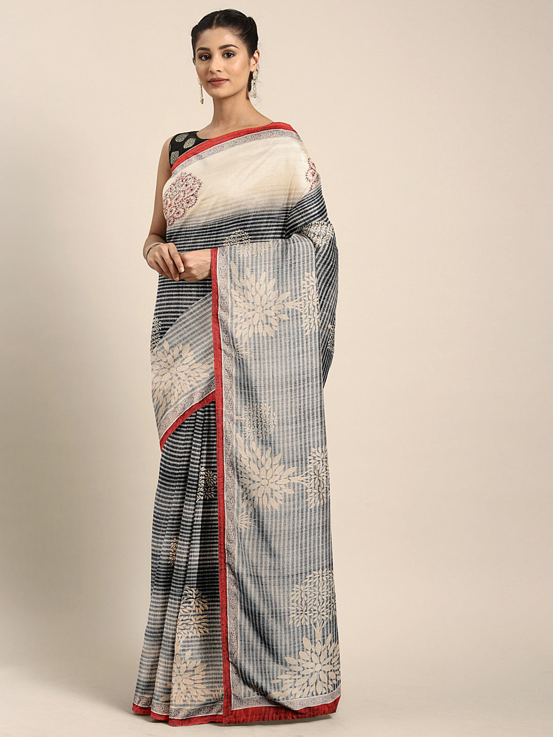Neerus Grey Printed Saree With Blouse